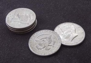 コインマジックの標準的銀貨であるハーフダラー
